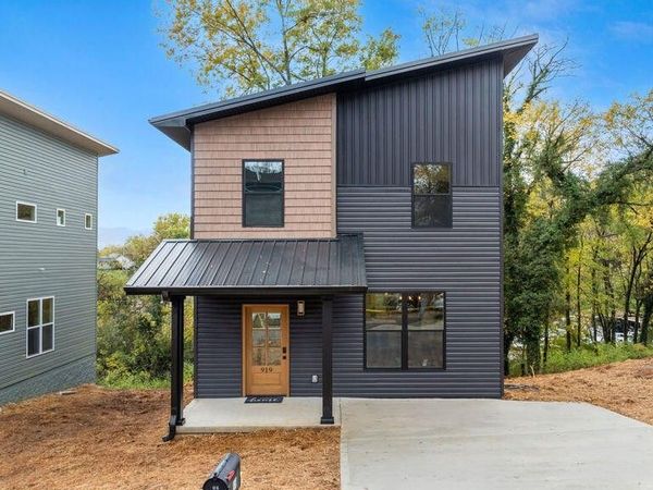 919 Turner St , Knoxville, TN 37917