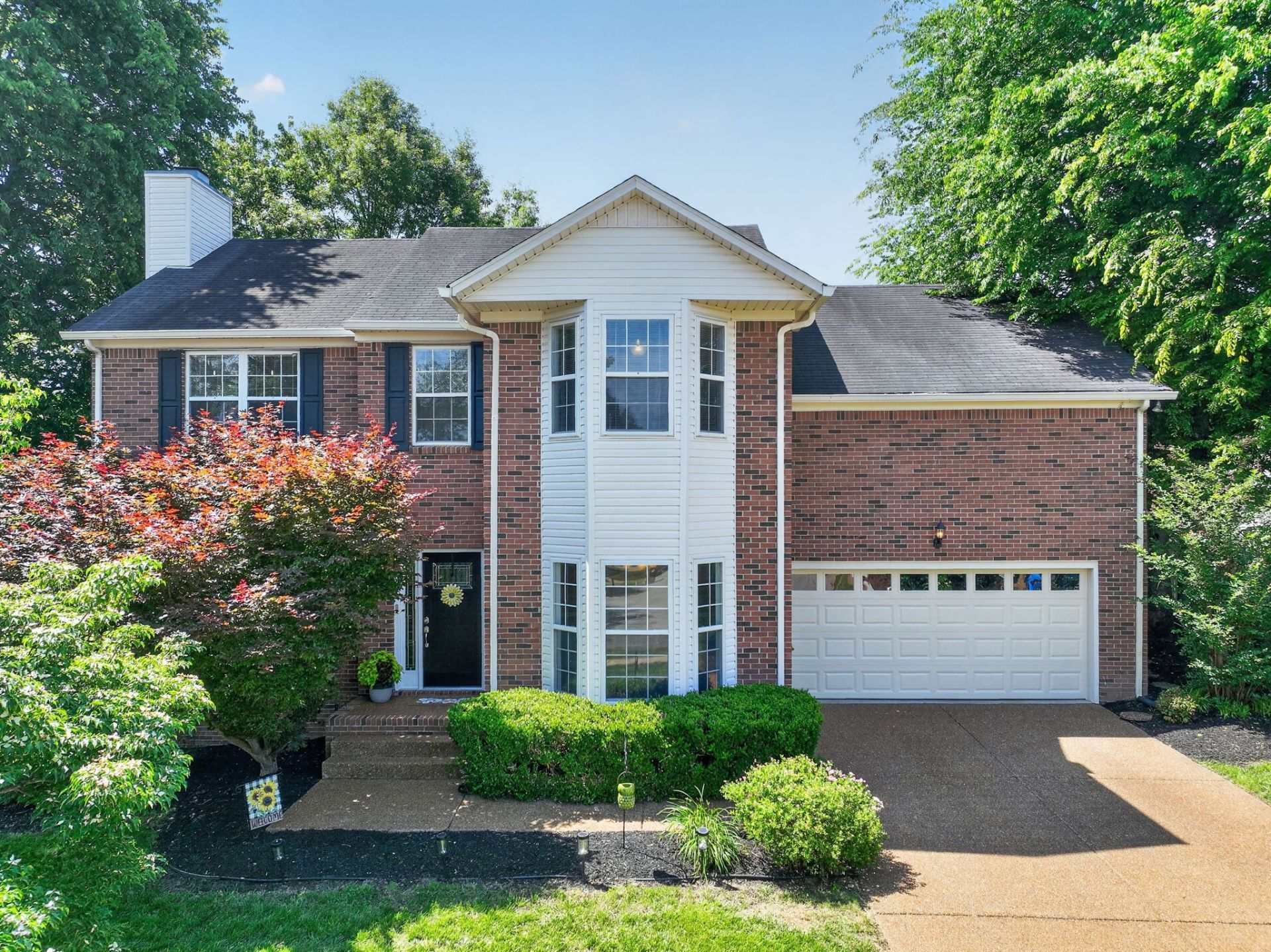 129 Deerview Dr , Columbia, TN 38401 Main Photo