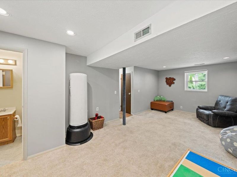 6771 Kentford Court, Cincinnati, OH 45233 Photo 17