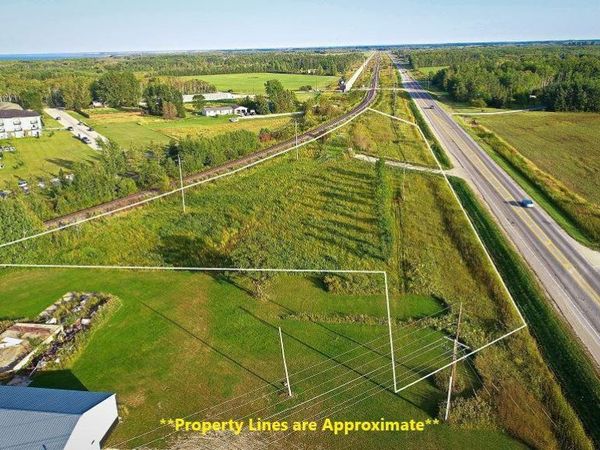 XXX State Hwy 11 , Warroad, MN 56763