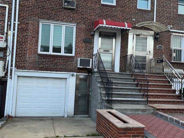 5314 194th Street , Fresh Meadows, NY 11365