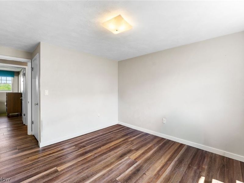 49325 S Park Circle, East Liverpool, OH 43920 Photo 15