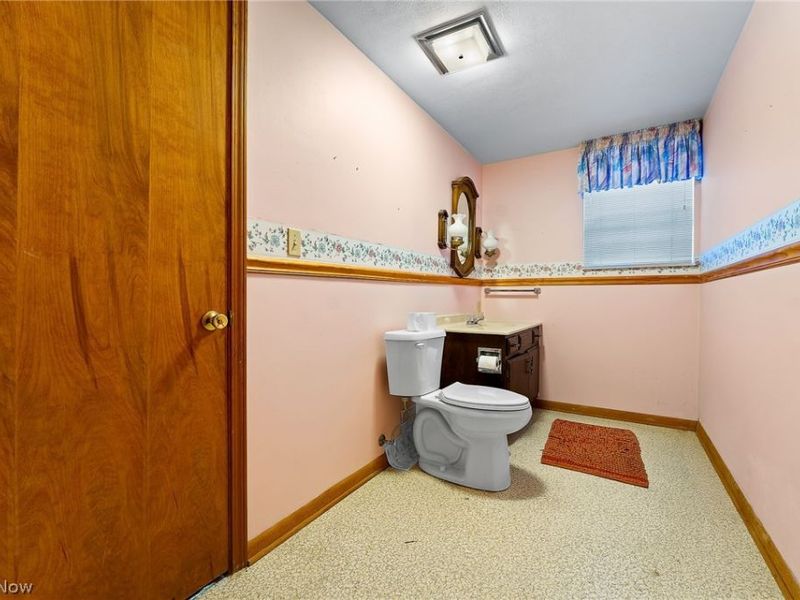 49325 S Park Circle, East Liverpool, OH 43920 Photo 20