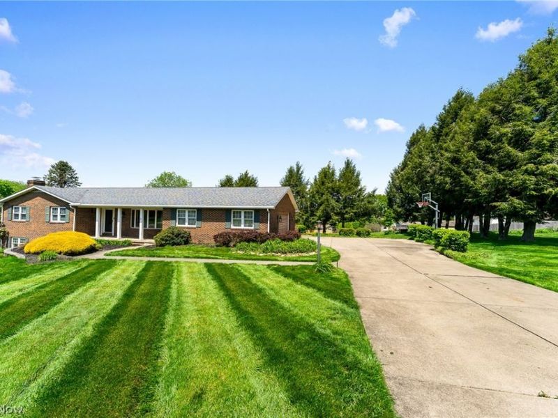 49325 S Park Circle, East Liverpool, OH 43920 Photo 27