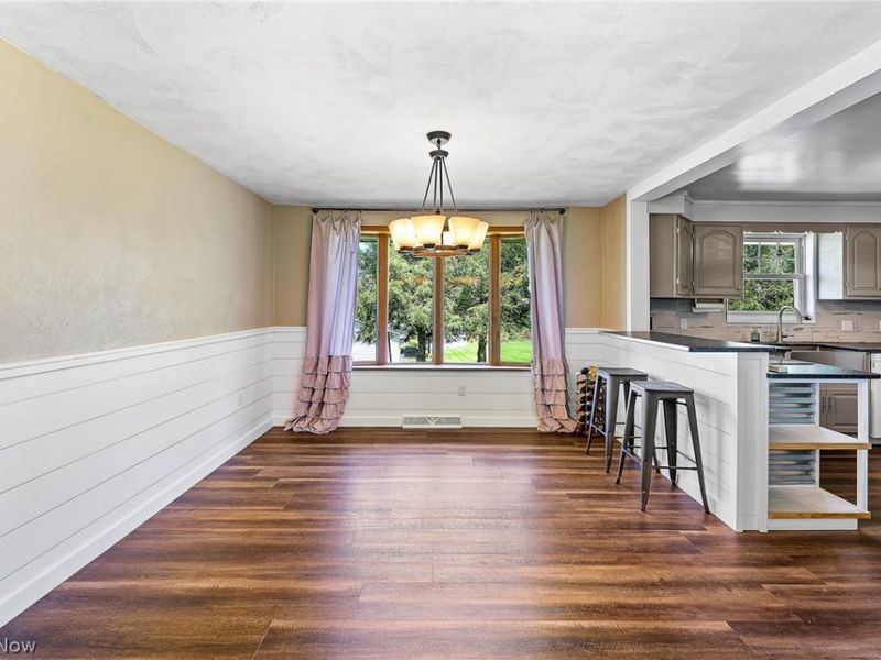 49325 S Park Circle, East Liverpool, OH 43920 Photo 6