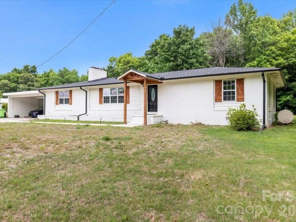 691 Rich Hilton Road, Thomasville, NC 27360