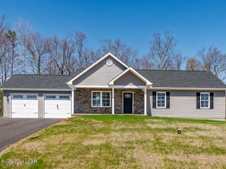 231 Mountain Road Drums, PA 18222