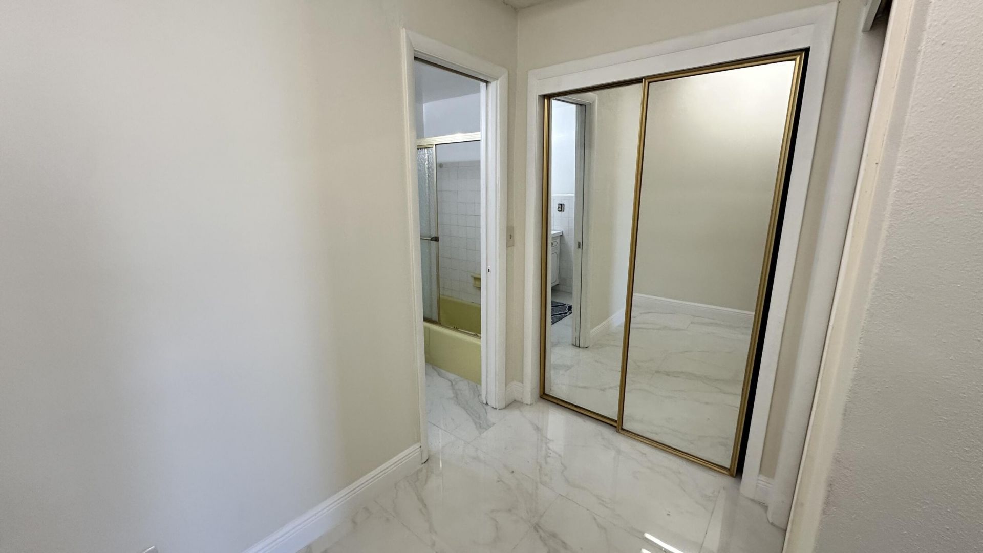 330 SE 2nd Street, Unit 202g, Hallandale Beach, FL 33009 Photo