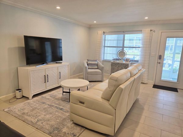 110 Shore Court, Unit 112b, North Palm Beach, FL 33408