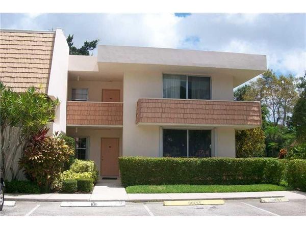 4031 N Cypress Drive, Unit 101, Pompano Beach, FL 33069
