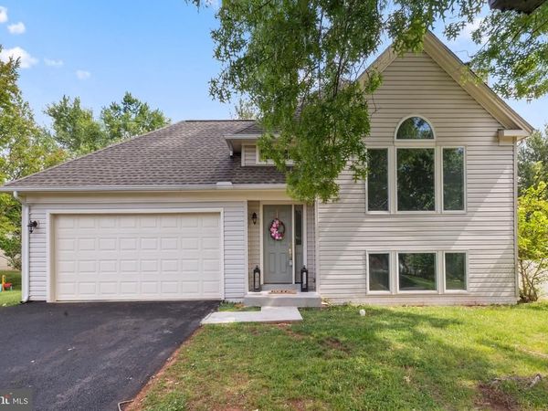 14516 OAK CLUSTER DRIVE, CENTREVILLE, VA 20120