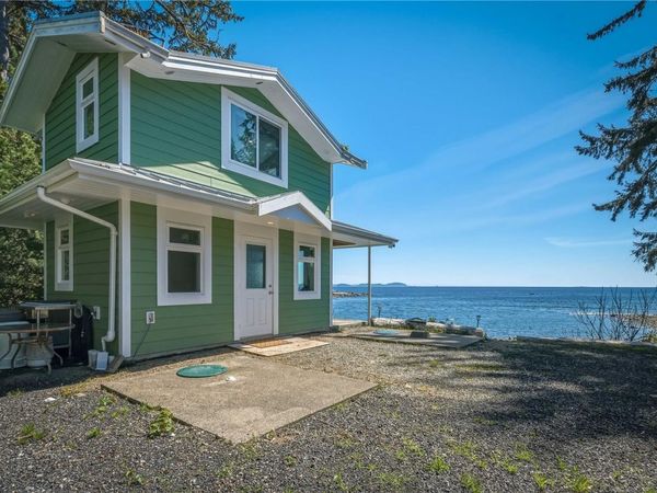 1006 Seventh Ave , Ucluelet, BC V0R 3A0