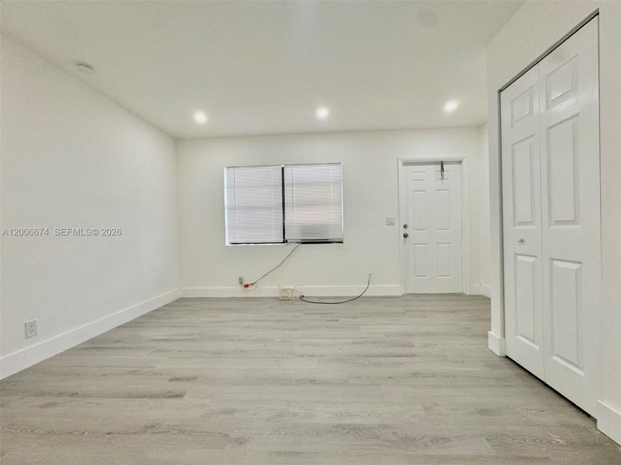 417 NW 2nd Ave , Unit 000, Hallandale Beach, FL 33009 Photo