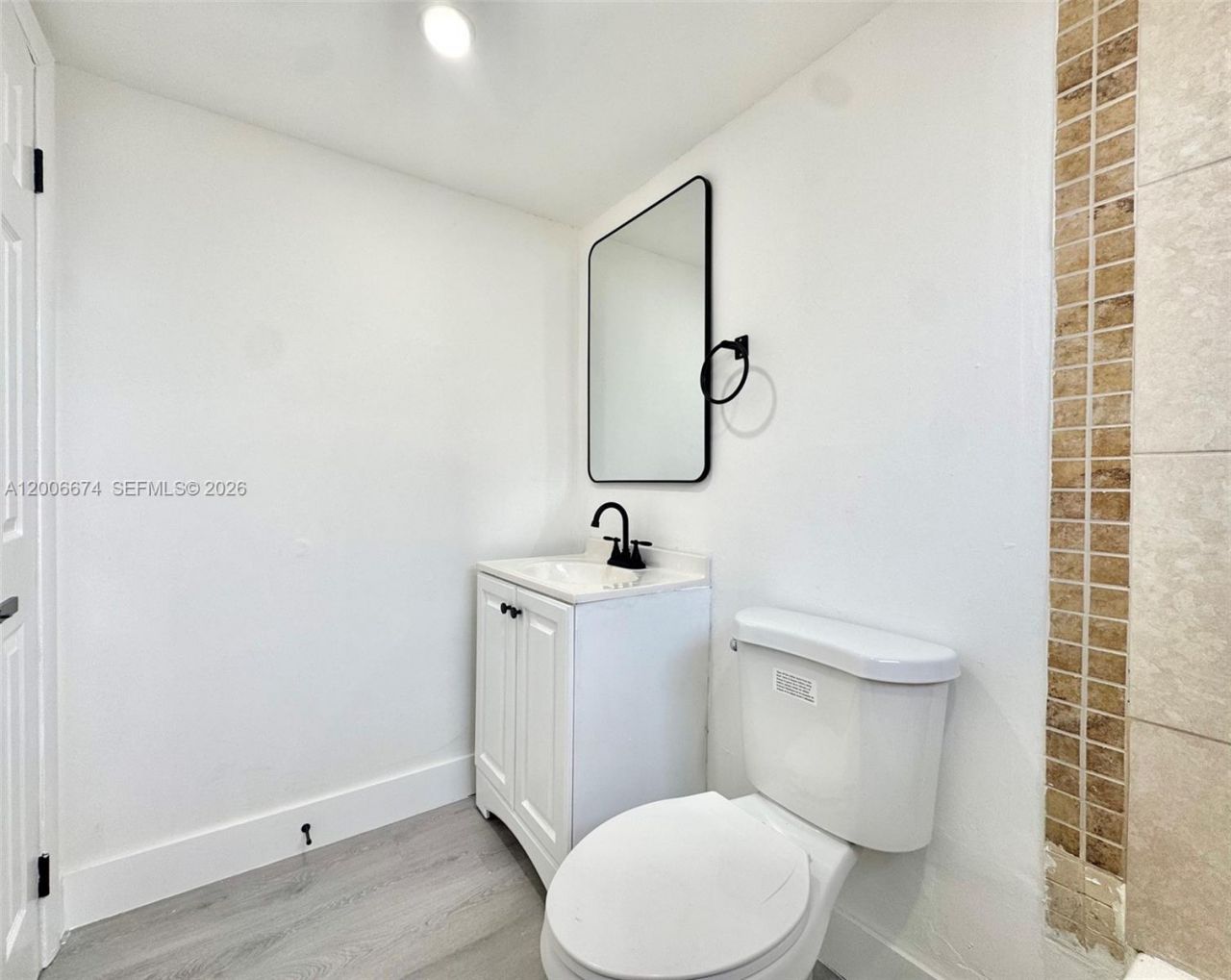 417 NW 2nd Ave , Unit 000, Hallandale Beach, FL 33009 Photo