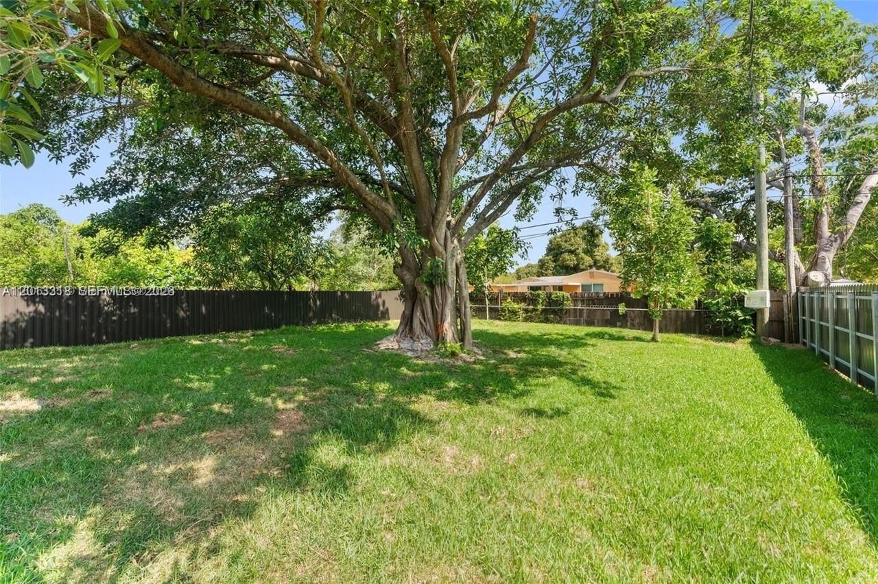 233 NW 120th St , Miami, FL 33168 Photo