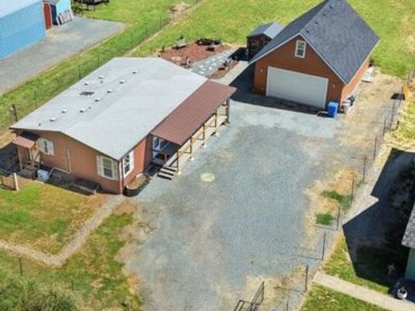 1807 Rounds Avenue, Grants Pass, OR 97527