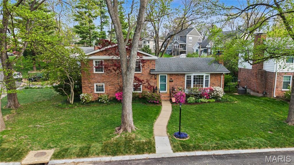 1146 Glenway Drive , Saint Louis, MO 63122 Main Photo
