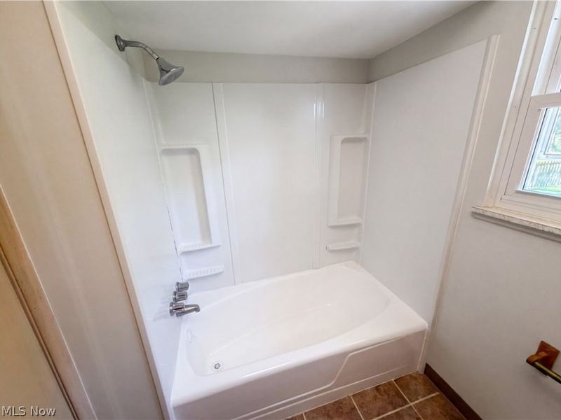 5444 Kenbridge Drive , Cleveland, OH 44143 Photo 17