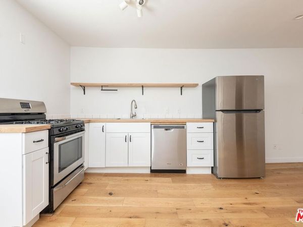 3933 Marathon Street, Unit 105A, Los Angeles, CA 90029