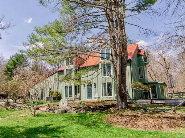 2339 State Route 82 , Ancram, NY 12502