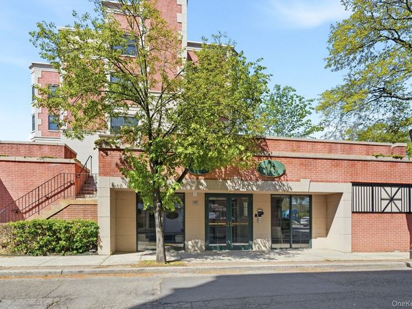 101 Sheldrake Place, Unit 12, Mamaroneck, NY 10543