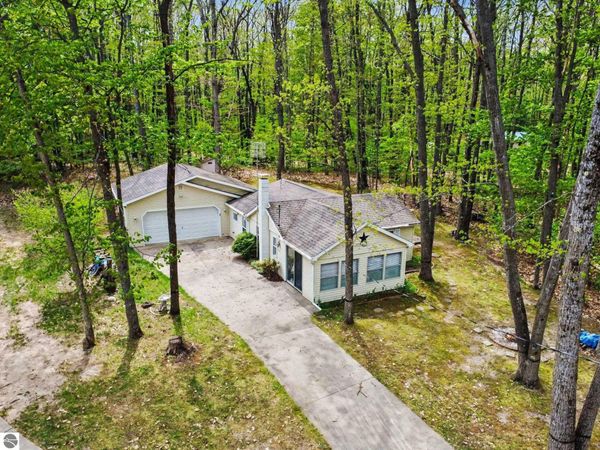 742 Bungo Lake Road, Harrison, MI 48625