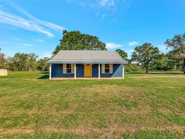 180 Colake Drive , Victoria, TX 77905