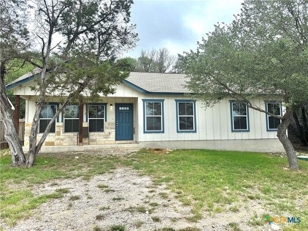 1439 Bonnyview Drive , Canyon Lake, TX 78133