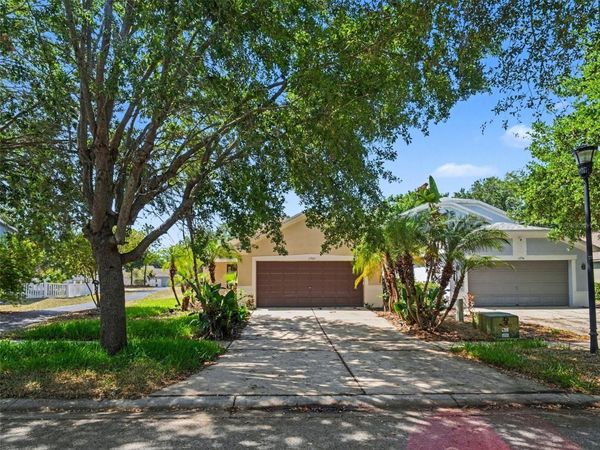 11702 CREST CREEK DRIVE , RIVERVIEW, FL 33569