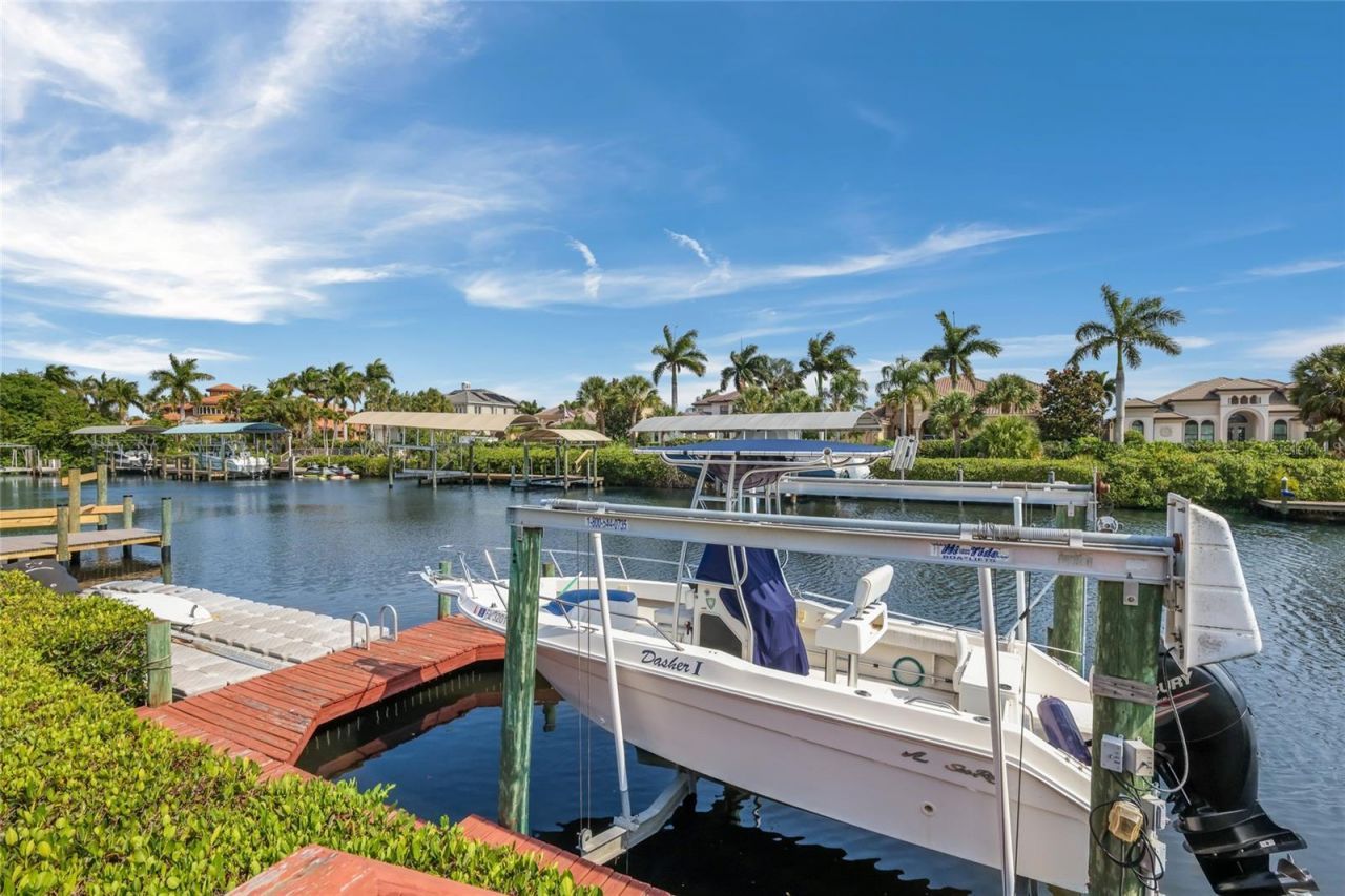 3707 5th Avenue Ne, Bradenton, FL 34208 Photo
