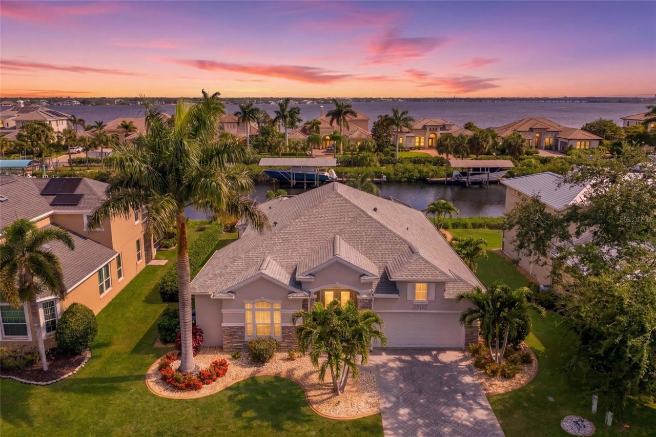 3707 5th Avenue Ne, Bradenton, FL 34208 Photo