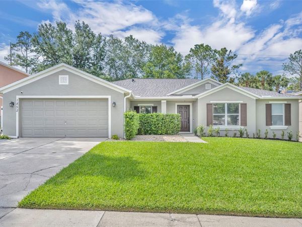 1852 VALE DRIVE , CLERMONT, FL 34711