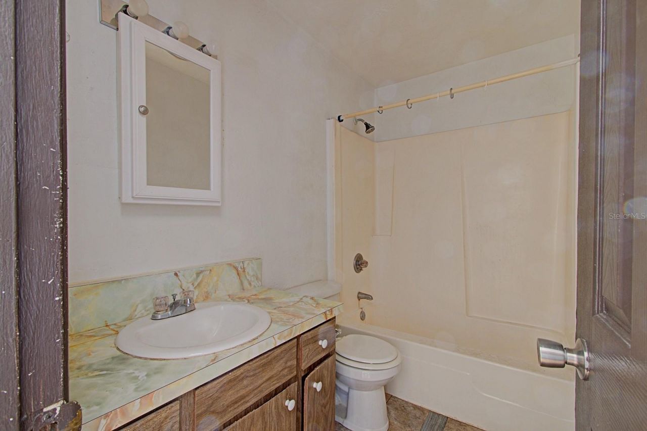 830 N Clake Street , Deland, FL 32724 Photo
