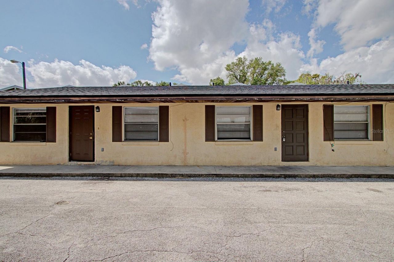 830 N Clake Street , Deland, FL 32724 Photo