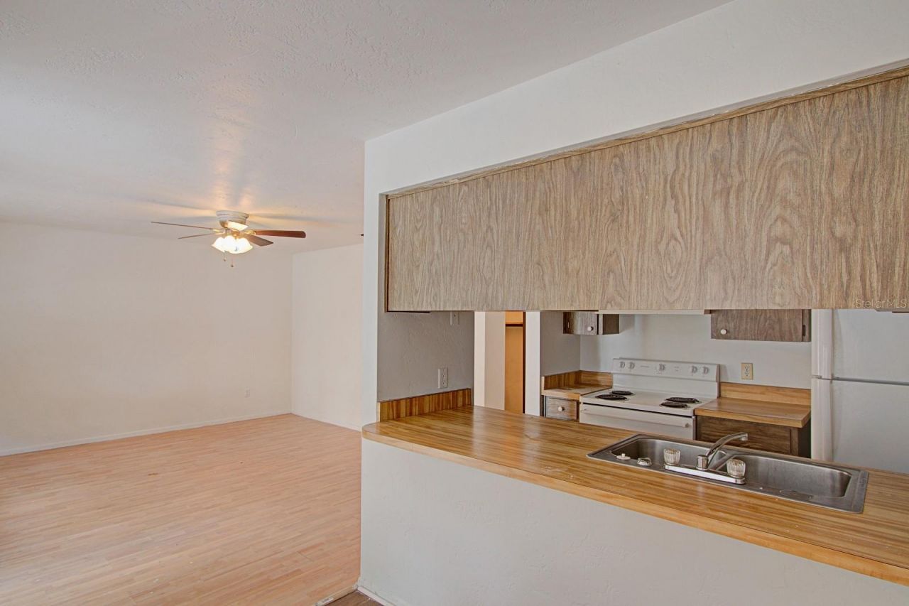 830 N Clake Street , Deland, FL 32724 Photo
