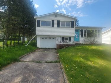 28 Saint Anthony Street , Auburn, NY 13021