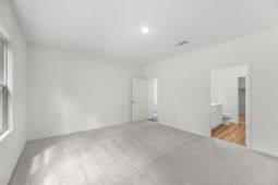 5294 Cottage Landing Drive photo 4