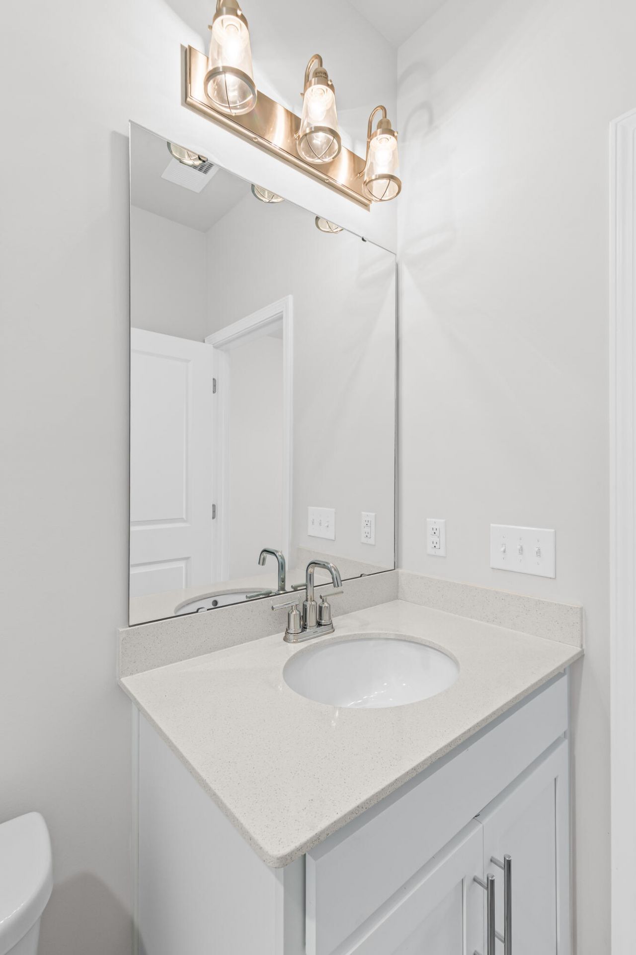 5206 New Palm Court Photo 10