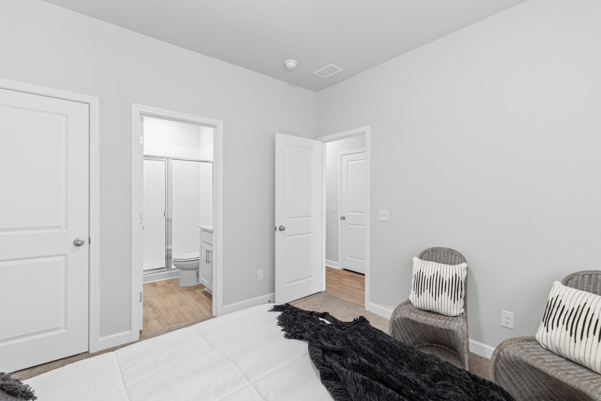 5206 New Palm Court Photo 8