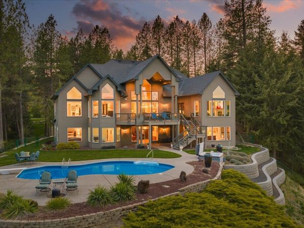 12823 S Fairway Ridge Ln, Spokane, WA 99224