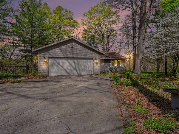 1890 Dillingham Drive, Allegan, MI 49010