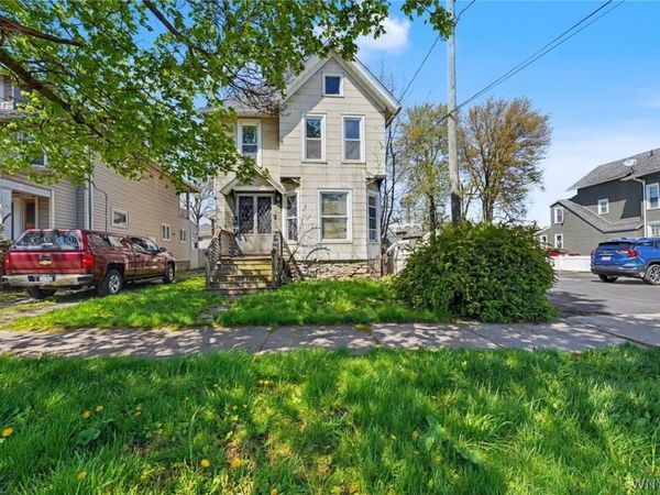 227 Genesee Street , Lockport, NY 14094