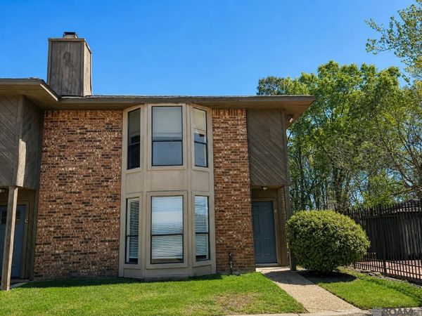 1825 S Brightside View Dr, Unit #B, Baton Rouge, LA 70820
