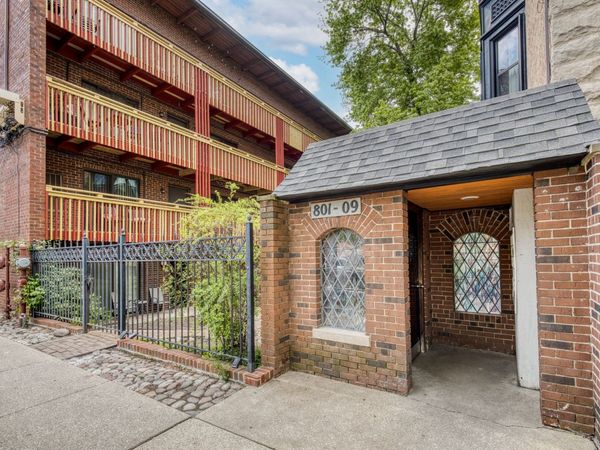 801 W Oakdale Avenue , Unit 1B, Chicago, IL 60657