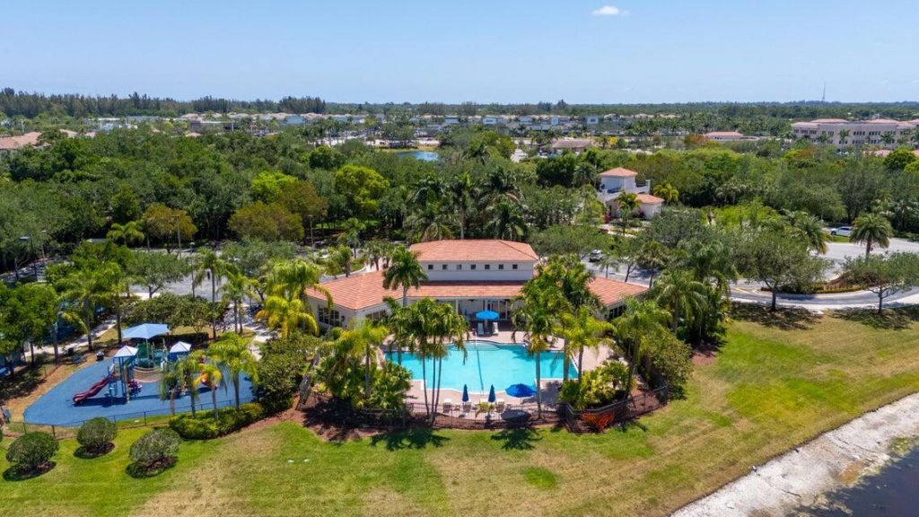10607 Keystone Court, Wellington, FL 33414 Photo