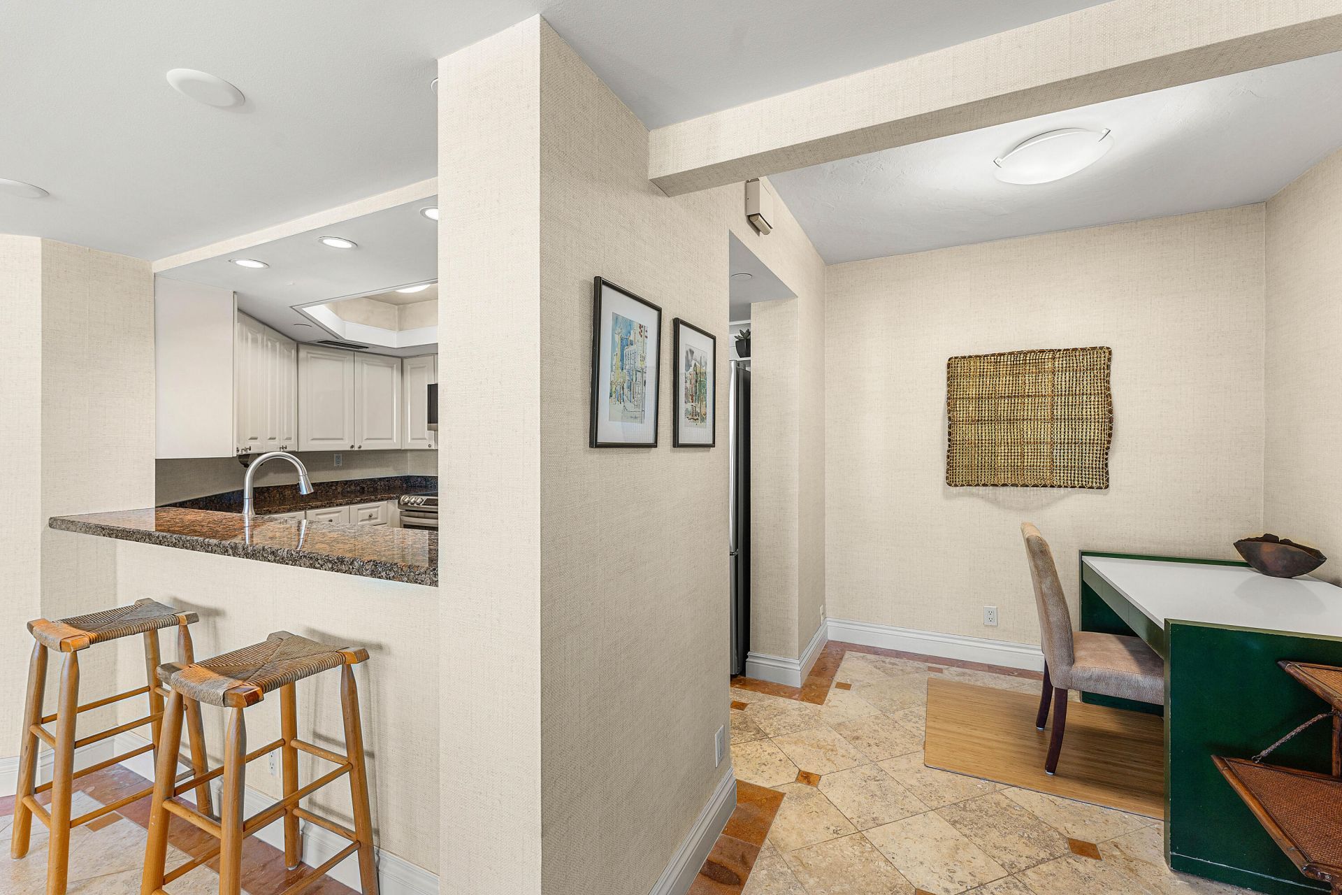 100 SE 5th Avenue, Unit 410, Boca Raton, FL 33432 Photo