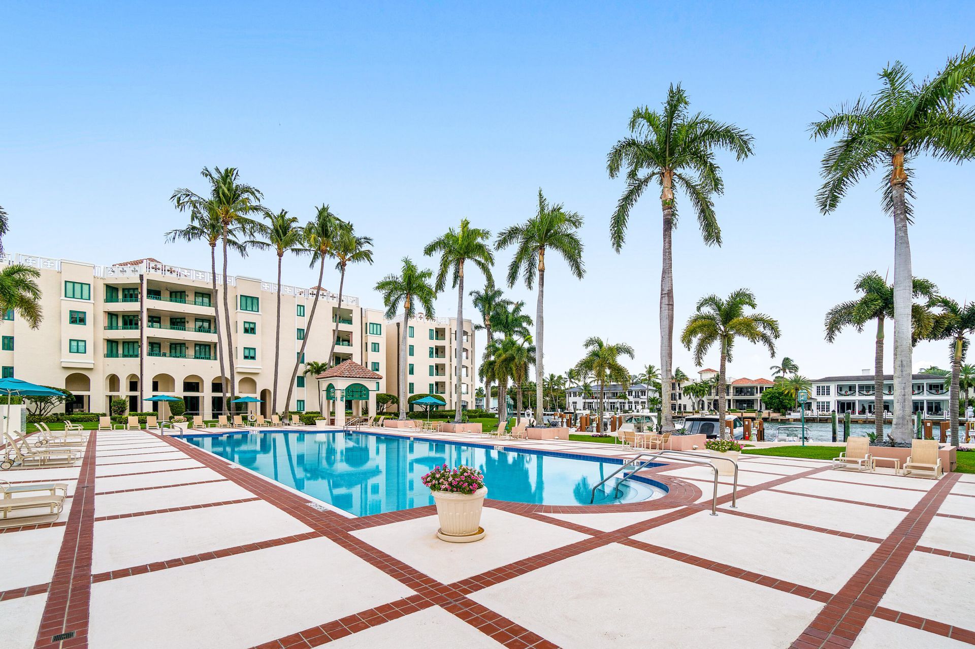 100 SE 5th Avenue, Unit 410, Boca Raton, FL 33432 Photo