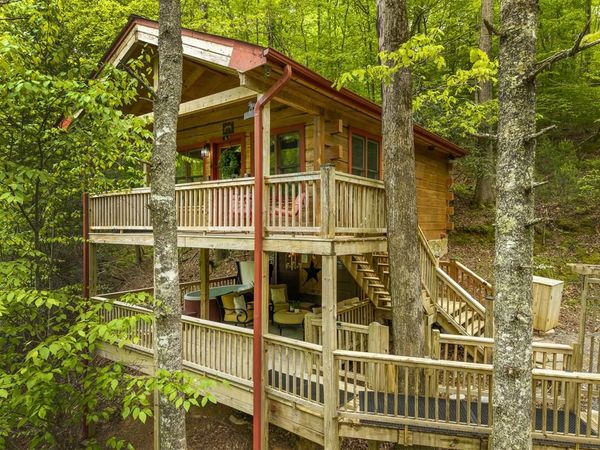 28 Briar Creek Road, Ellijay, GA 30540