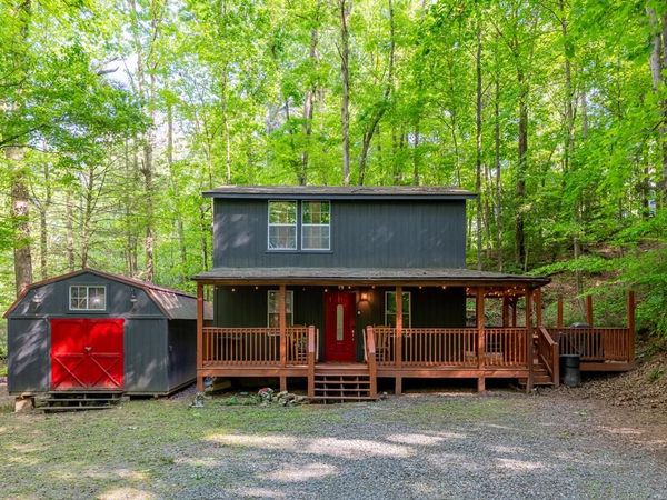 257 Pen Drive, Ellijay, GA 30540