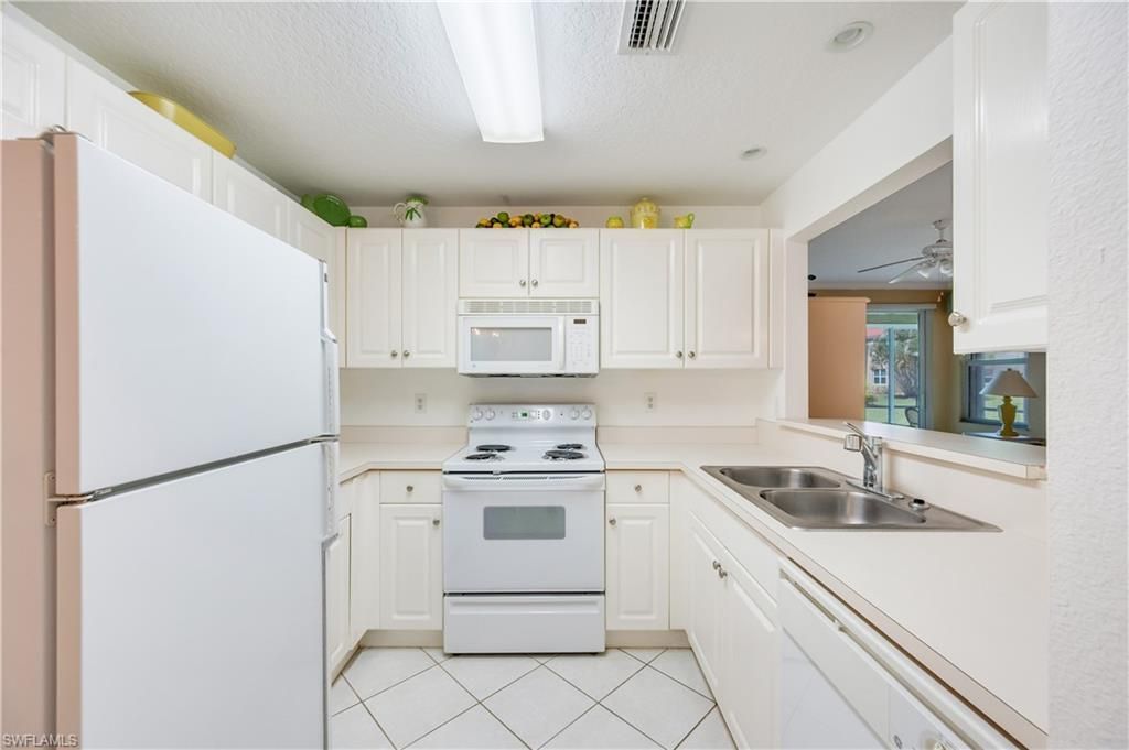 2555 Aspen Creek Ln, Unit 102, Naples, FL 34119 Photo